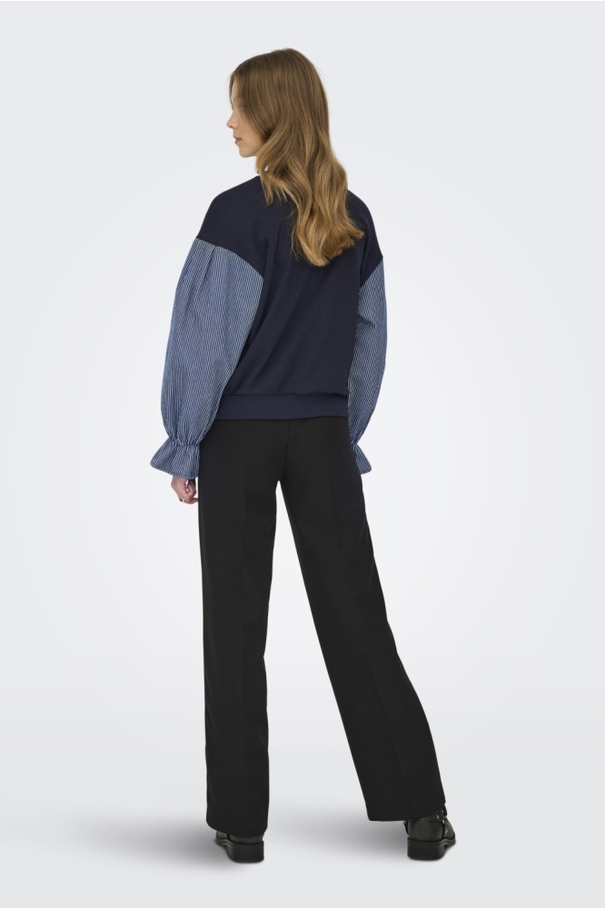 Only blauwe dames sweater | Model