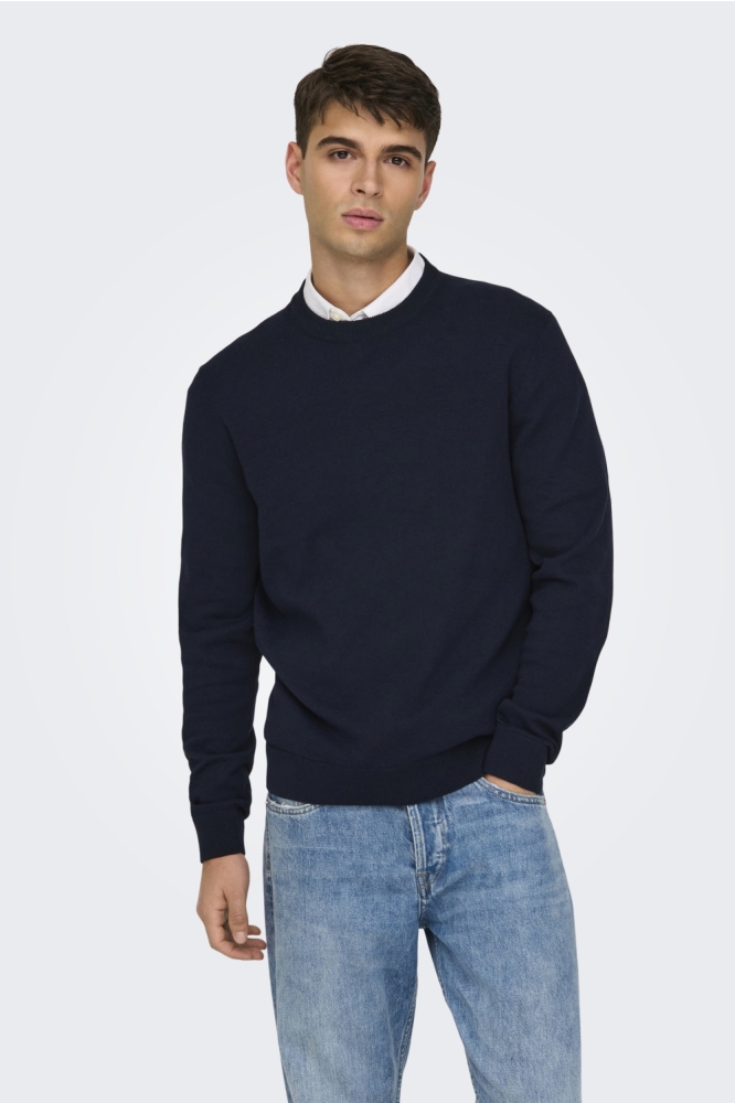 Only & Sons blauwe heren trui | Model vooraanzicht