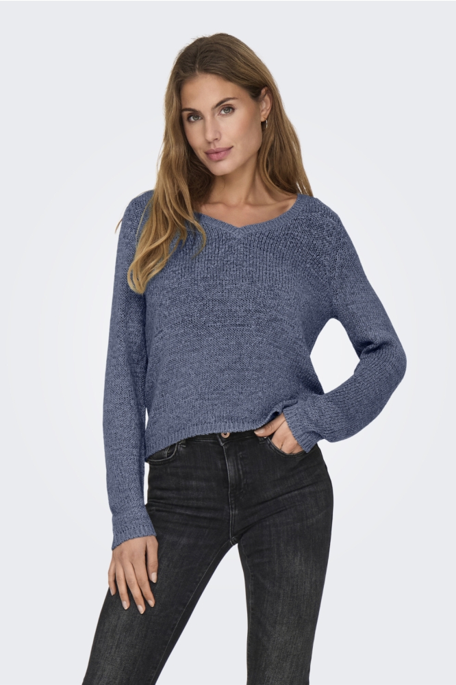 Only blauwe dames trui | Model vooraanzicht