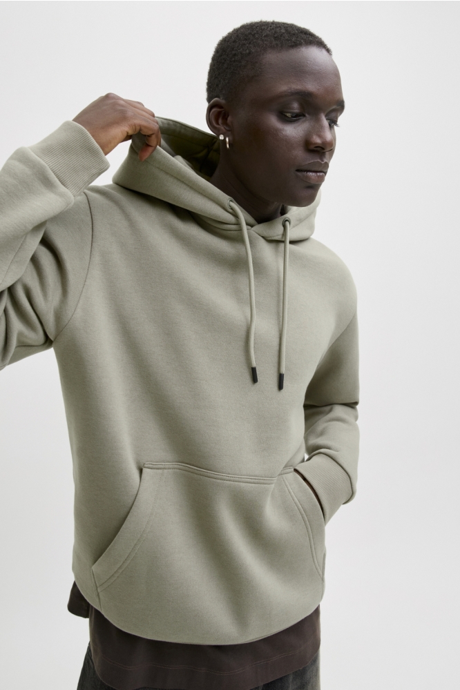 Jack & Jones groene heren sweater | Model vooraanzicht