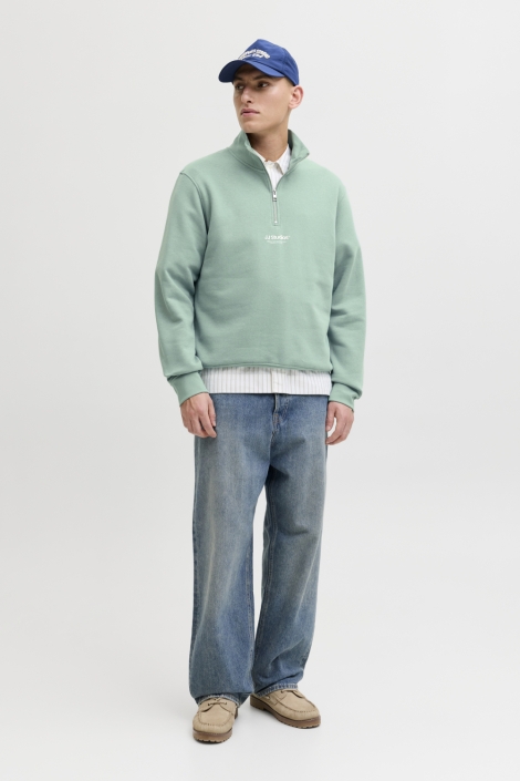 Jack & Jones groene heren sweater | Model