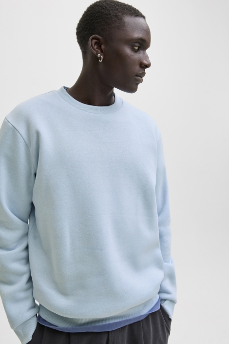 Jack & Jones blauwe heren sweater | Model vooraanzicht