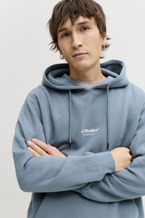 Jack & Jones blauwe heren sweater | Model vooraanzicht