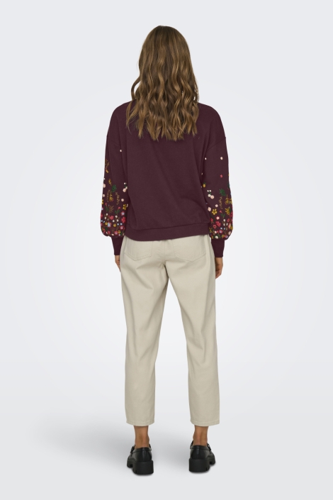 Only bordeaux dames sweater | Model