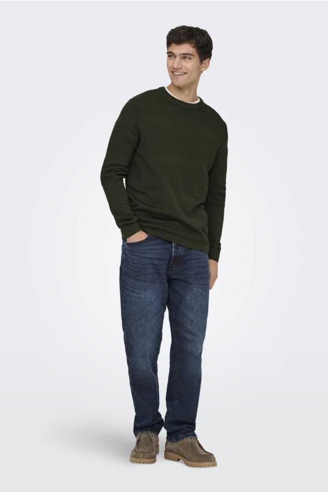 Only & Sons groene heren trui | Model vooraanzicht
