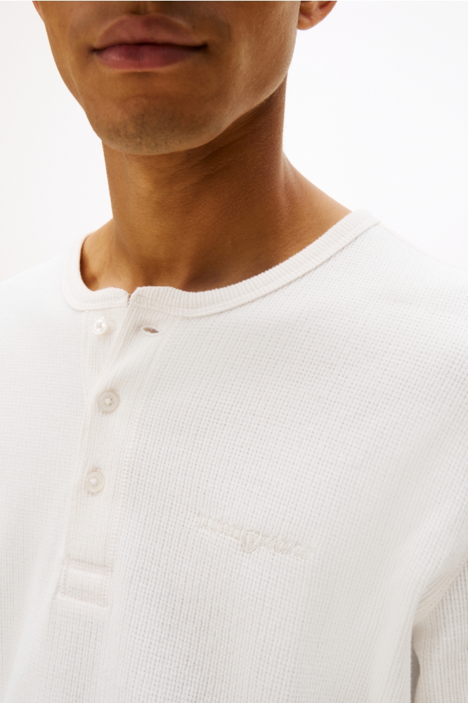 Tommy Jeans witte heren polo | Close up