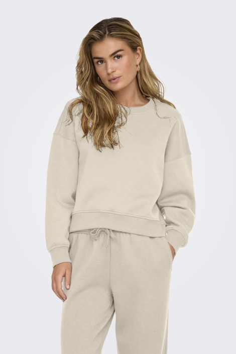 Only ecru dames sweater | Model vooraanzicht