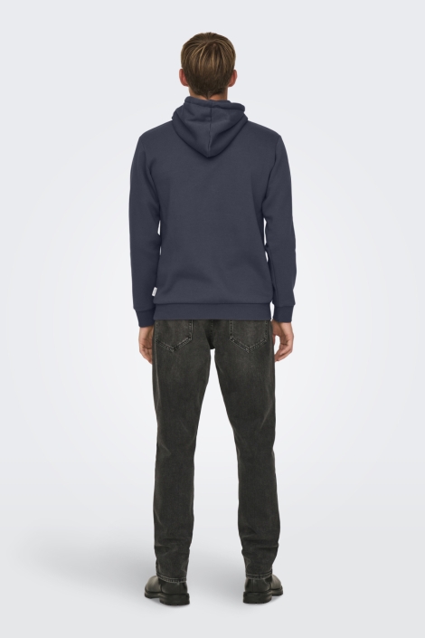 Only & Sons blauwe heren sweater | Model