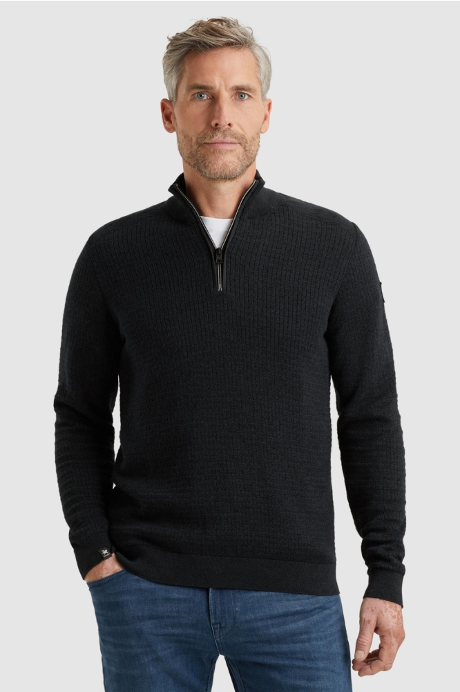 Vanguard blauwe heren trui | Model vooraanzicht