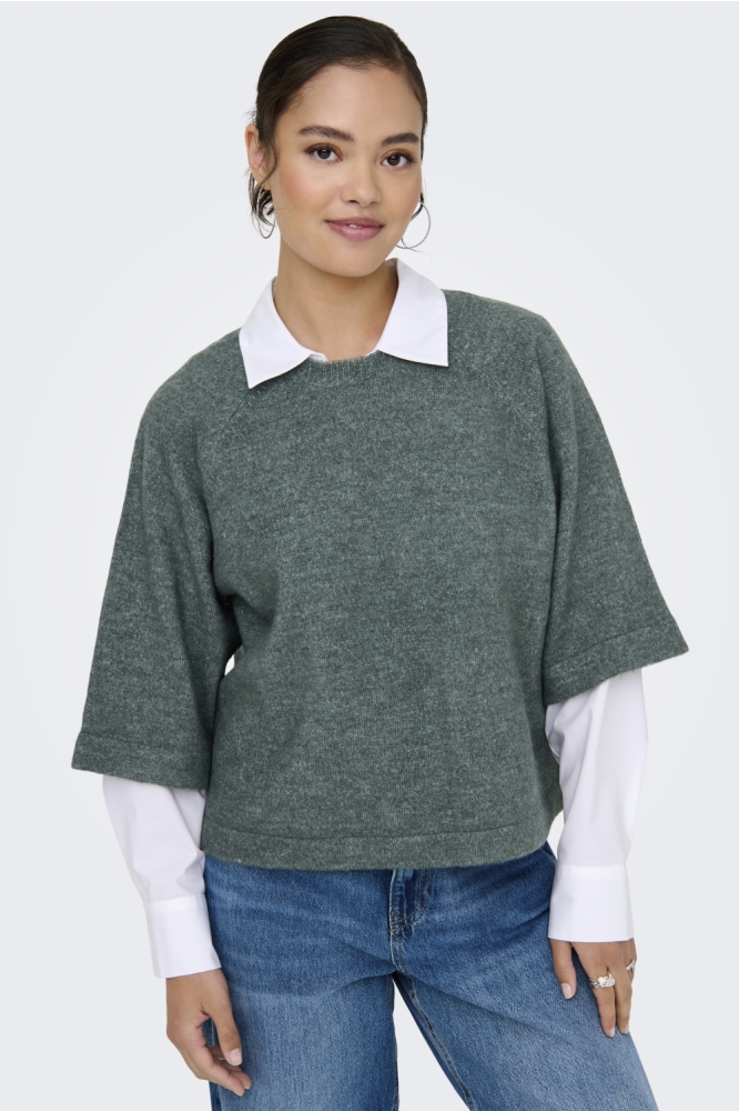 Only groene dames trui | Model vooraanzicht