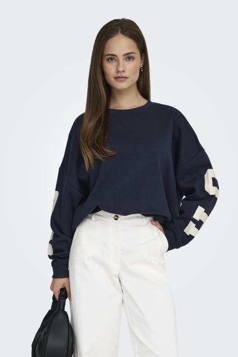 Only blauwe dames sweater | Model vooraanzicht