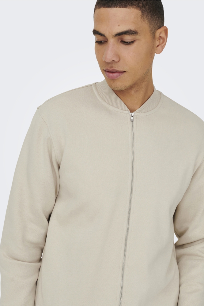 Only & Sons beige heren vest | Close up