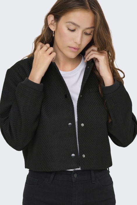 Only zwarte dames vest | Model vooraanzicht