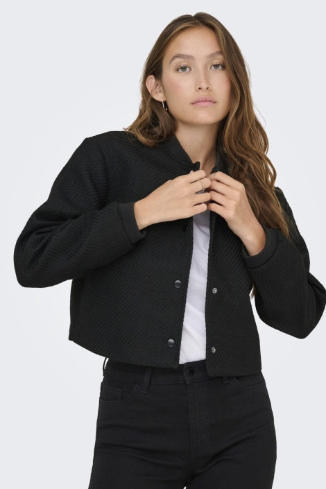 Only zwarte dames vest | Model vooraanzicht