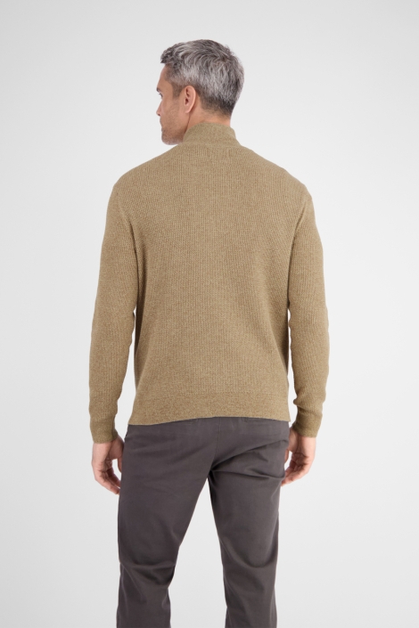 Lerros camel heren trui | Model achteraanzicht