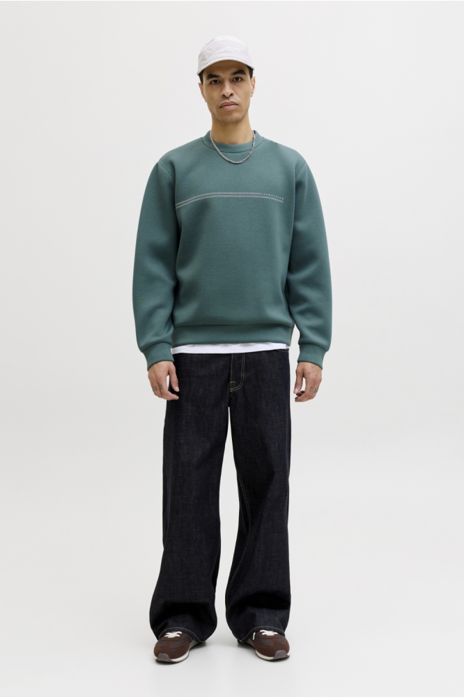 Jack & Jones groene heren sweater | Model