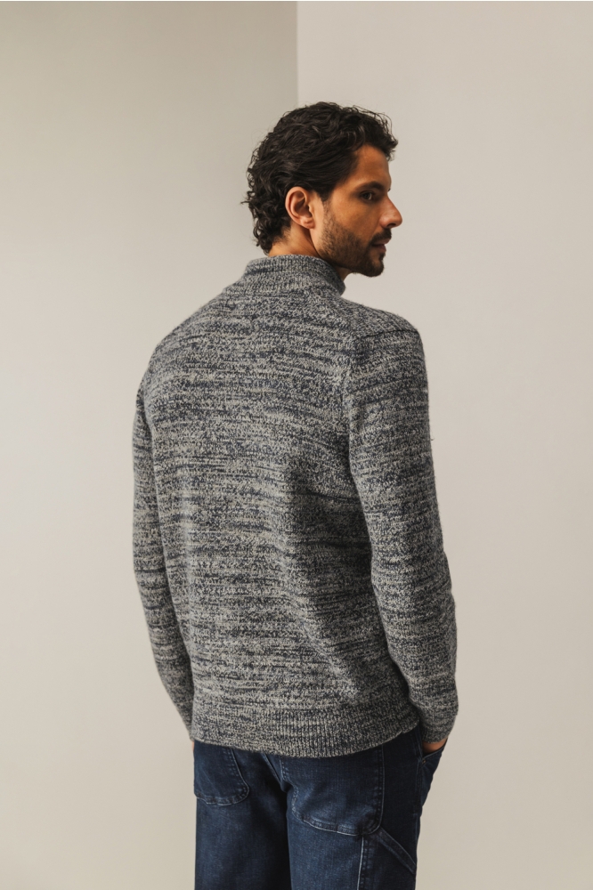 State of Art blauwe heren trui | Model achteraanzicht