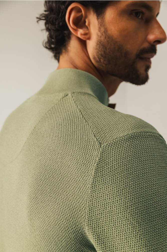 State of Art groene heren trui | Model achteraanzicht