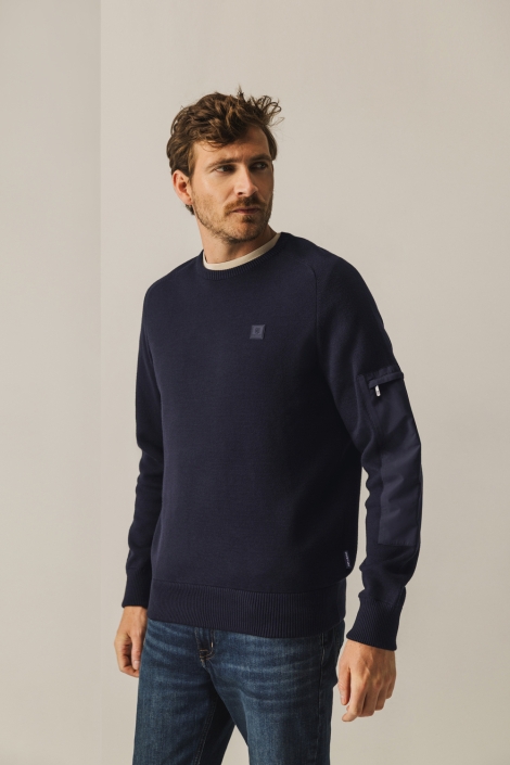 State of Art blauwe heren trui | Model vooraanzicht