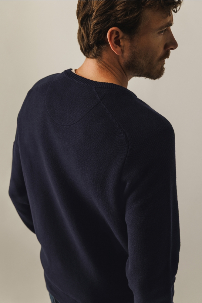 State of Art blauwe heren trui | Model achteraanzicht