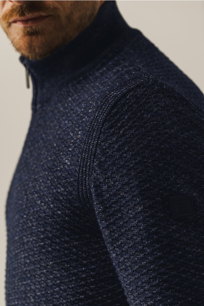 State of Art blauwe heren vest | Close up
