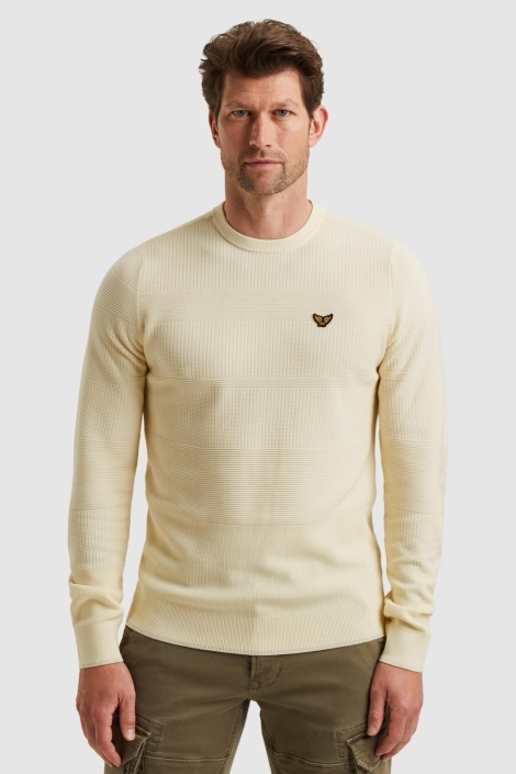 PME legend beige heren trui | Model vooraanzicht