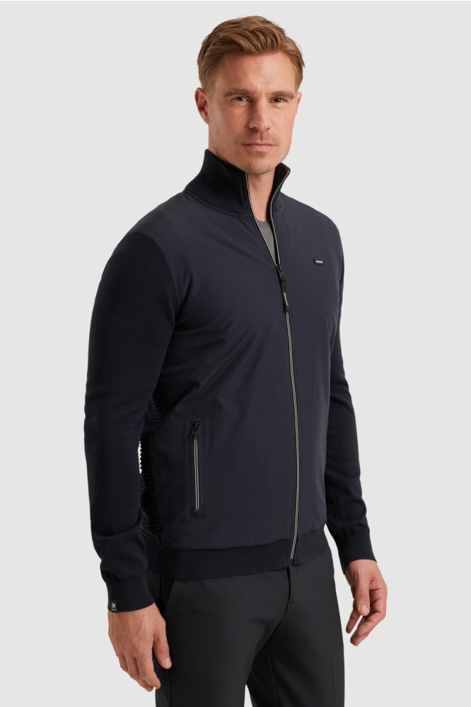 Vanguard blauwe heren vest | Model zijaanzicht