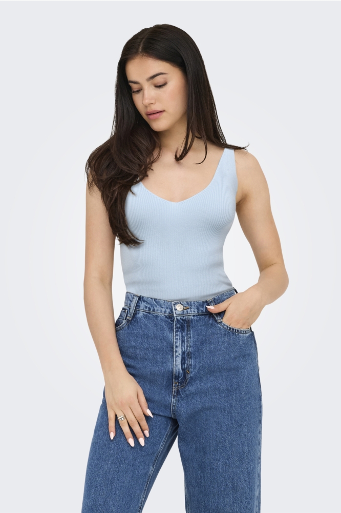 Jacqueline de Yong blauwe dames top | Model vooraanzicht