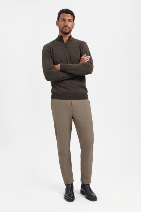 NO-EXCESS taupe heren trui | Model