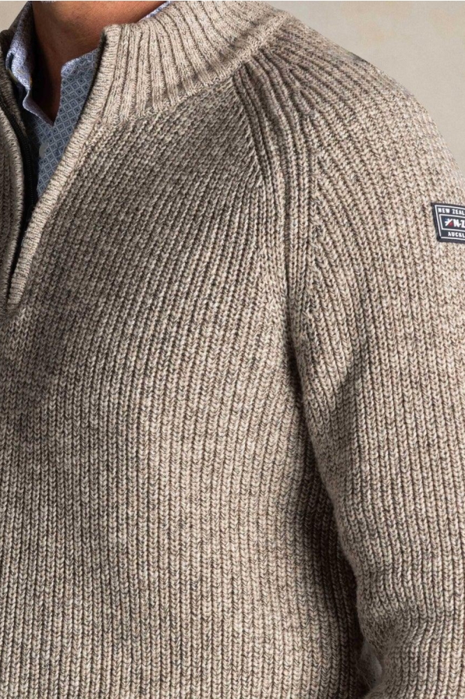 NZA beige heren trui | Close up