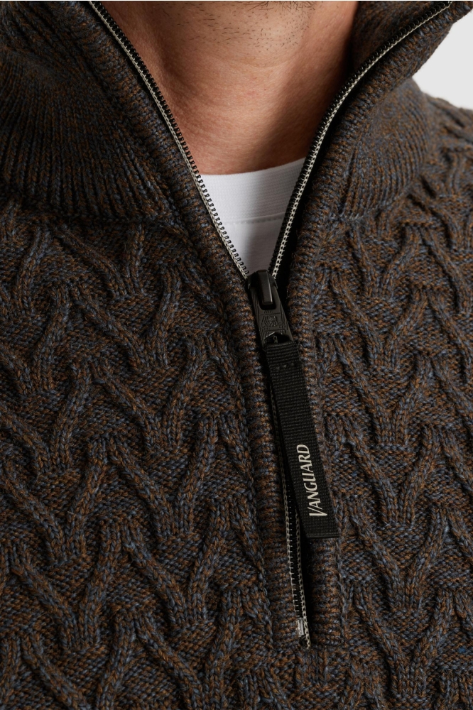 Vanguard bruine heren trui | Close up
