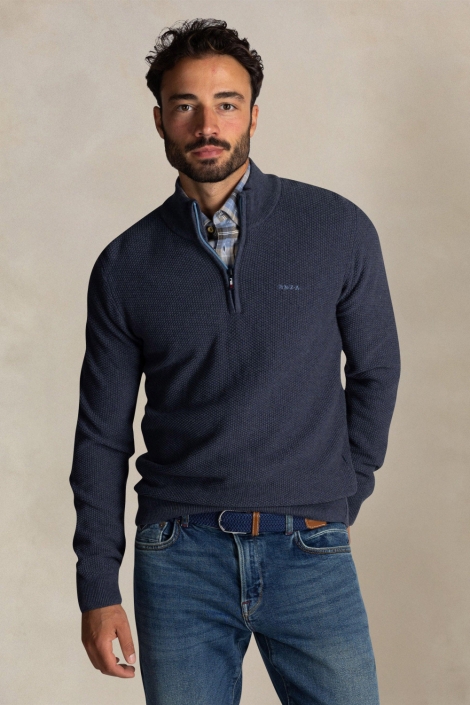 NZA blauwe heren trui | Model vooraanzicht