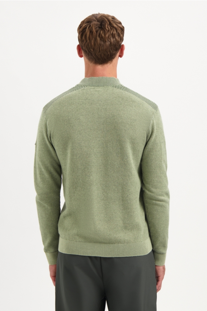 NO-EXCESS groene heren trui | Model achteraanzicht