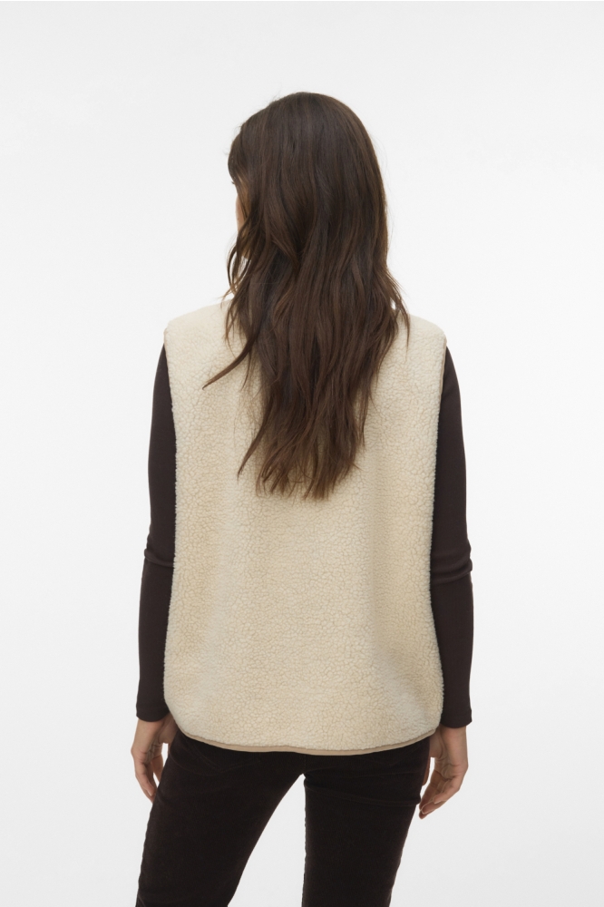 Vero Moda beige dames gilet | Model achteraanzicht