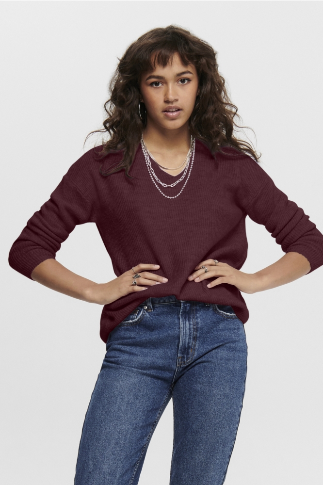 Only bordeaux dames trui | Model vooraanzicht