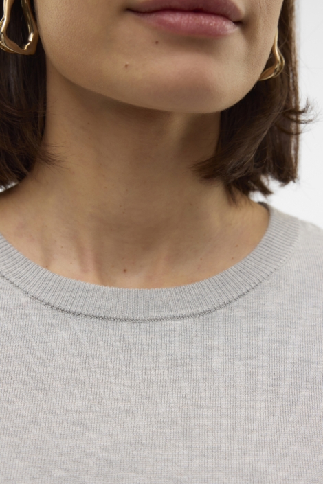 Vero Moda grijze dames trui | Close up