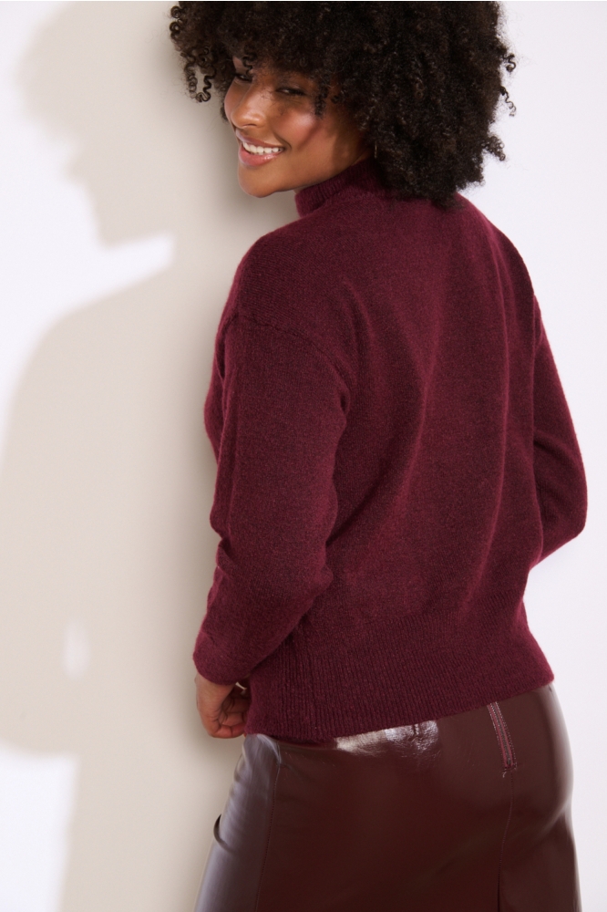 LolaLiza bordeaux dames trui | Model achteraanzicht