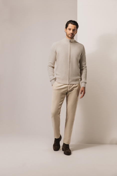 State of Art beige heren vest | Model vooraanzicht