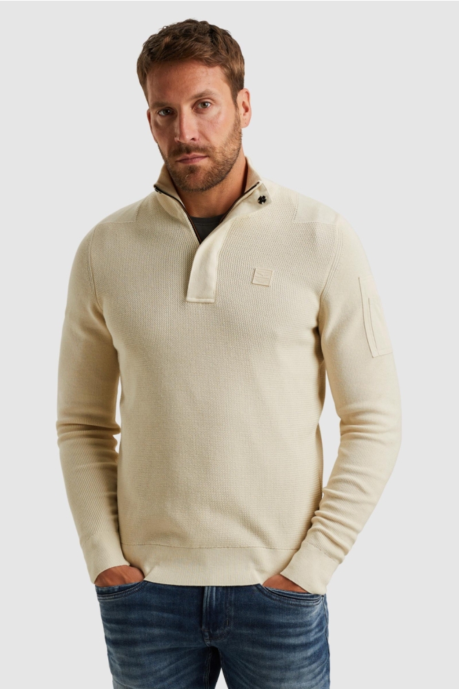 PME legend beige heren trui | Model vooraanzicht