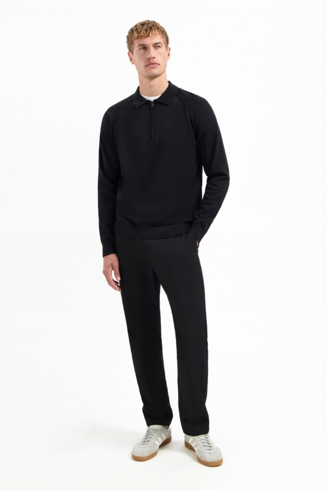 NO-EXCESS zwarte heren trui | Model