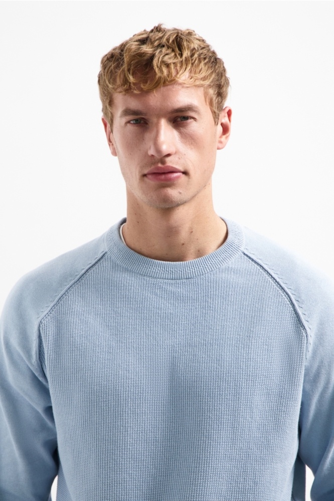 NO-EXCESS blauwe heren trui | Close up