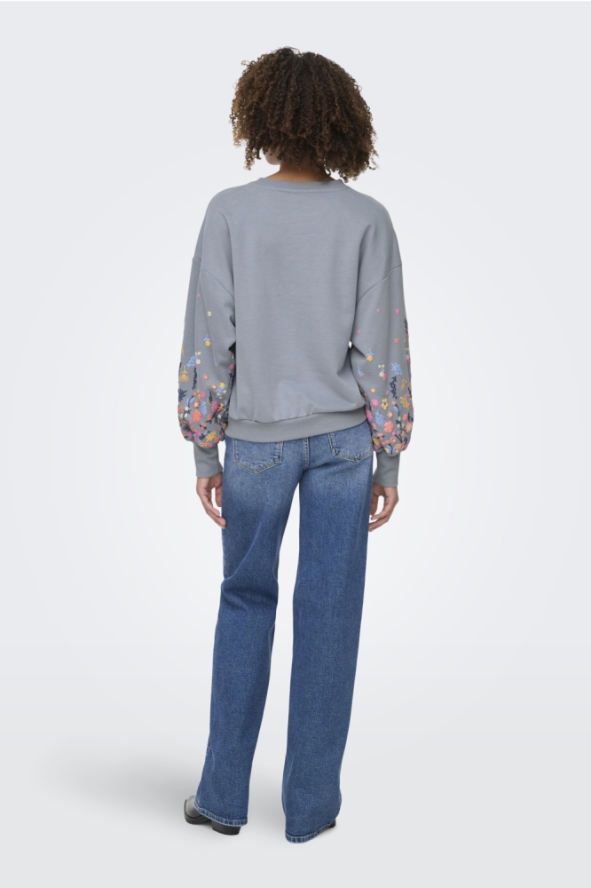 Only blauwe dames sweater | Model