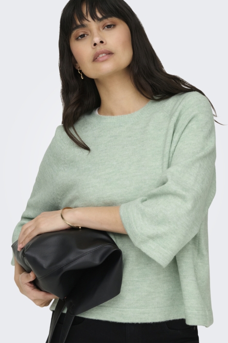Only groene dames trui | Model vooraanzicht