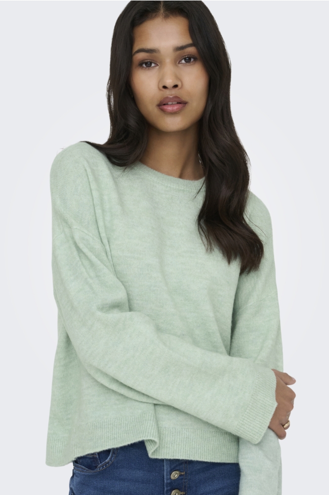 Only groene dames trui | Model vooraanzicht