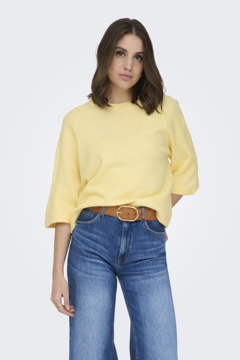 Only gele dames trui | Model vooraanzicht