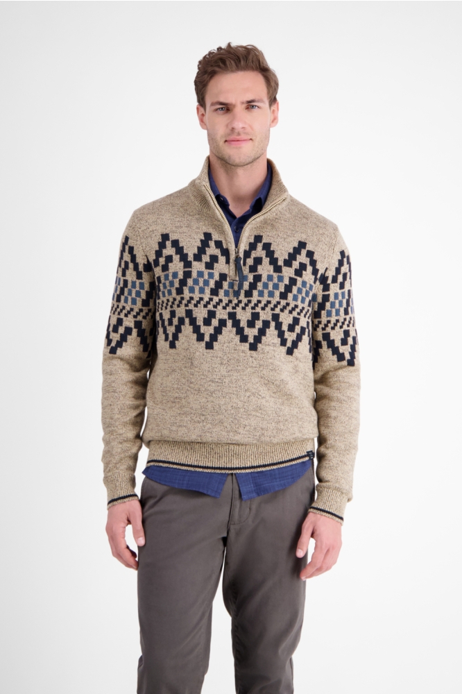 Lerros beige heren trui | Model vooraanzicht