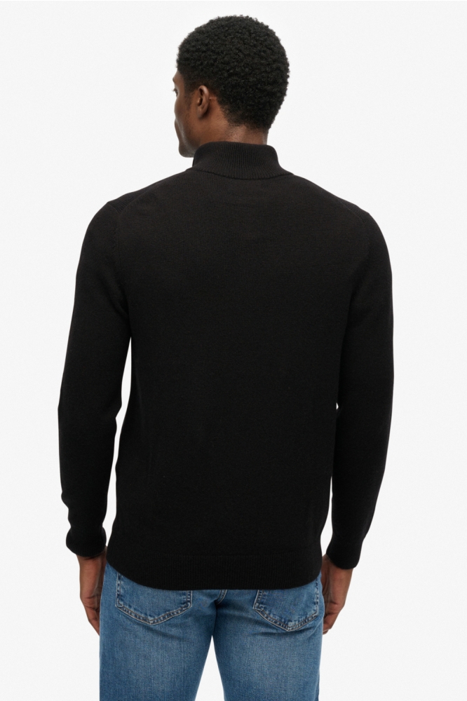 Superdry zwarte heren trui | Model achteraanzicht