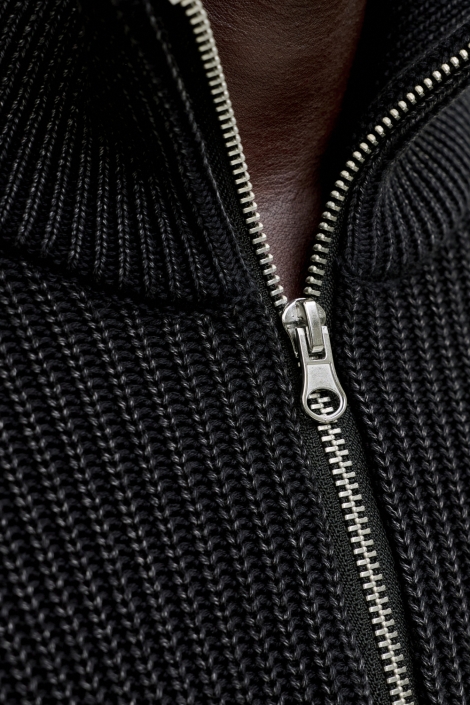 Jack & Jones zwarte heren trui | Close up