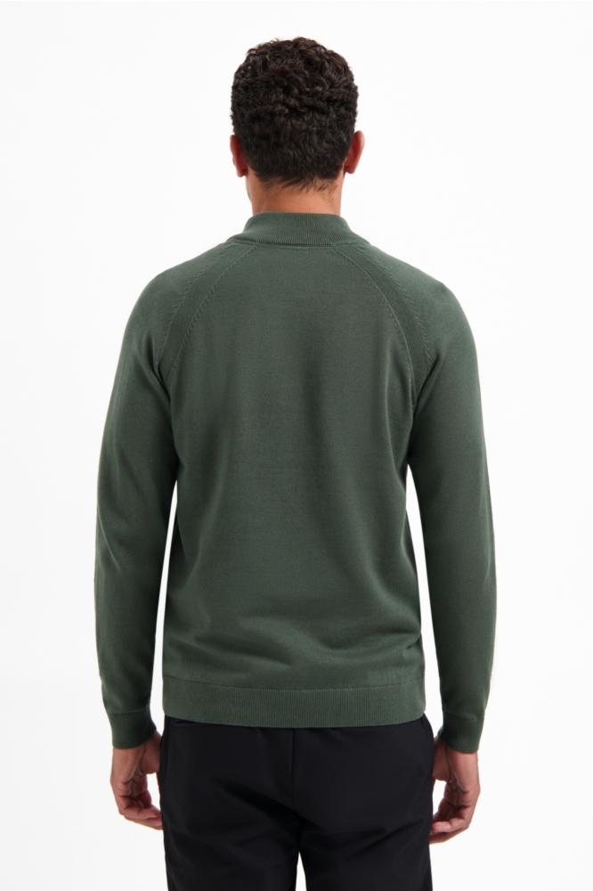 NO-EXCESS groene heren trui | Model achteraanzicht