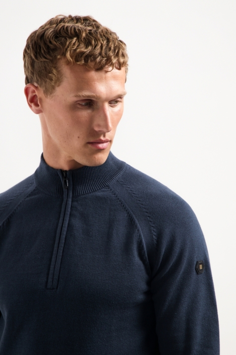 NO-EXCESS blauwe heren trui | Close up
